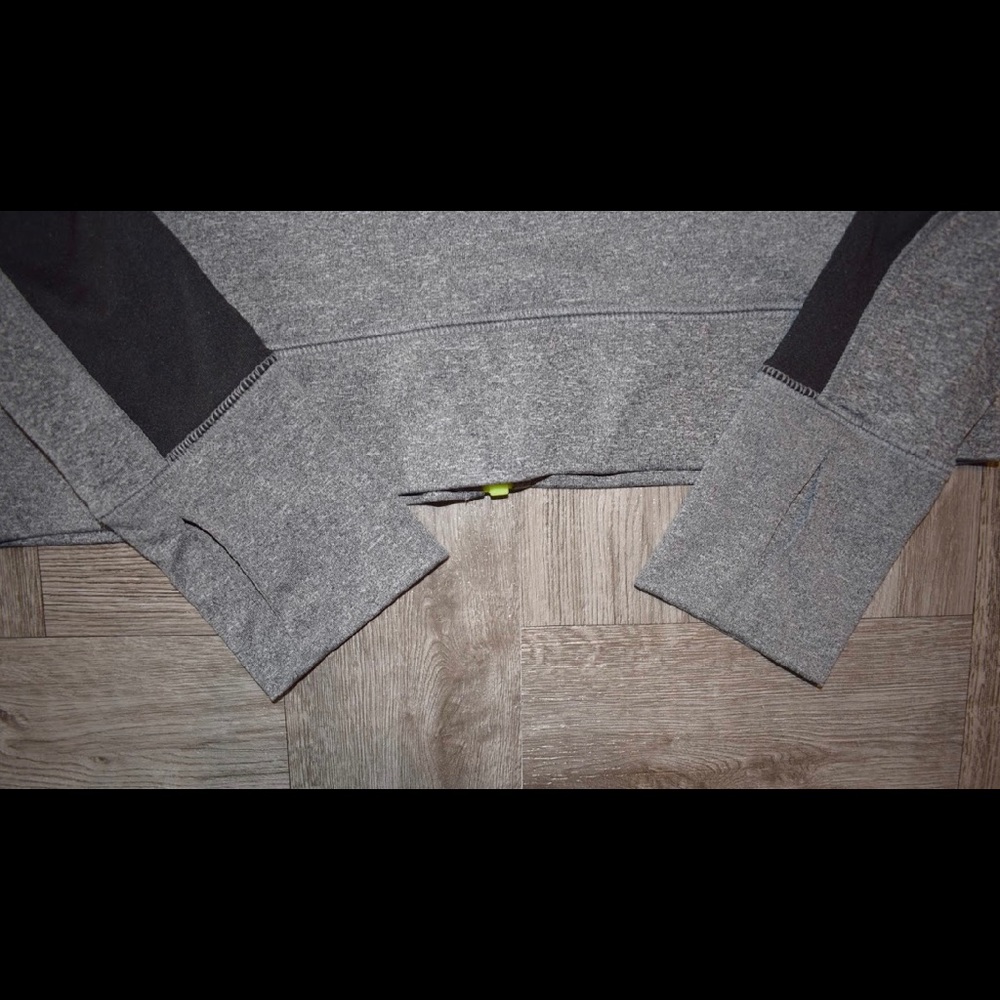 VS PINK Ultimate Zip Up - Picture 8 of 8